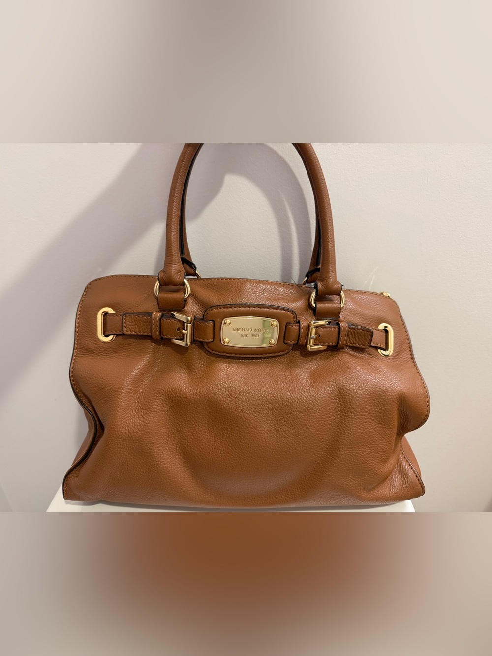 Original Michael Kors Hamilton bag. Camel color.